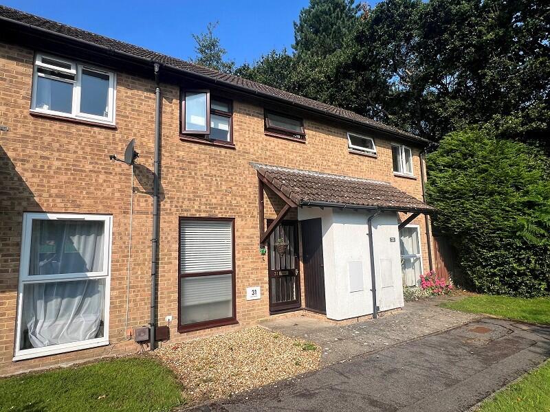 Main image of property: Ashlet Gardens, New Milton, Hampshire. BH25 5YD