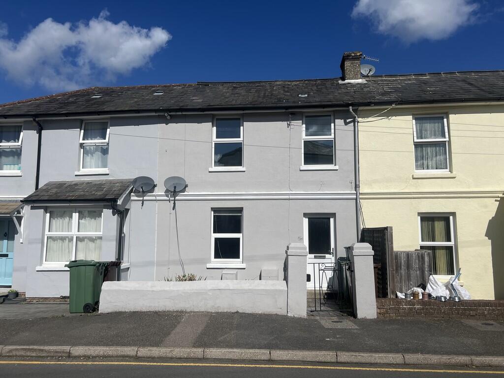 Main image of property: Meadow Road, SOUTHBOROUGH