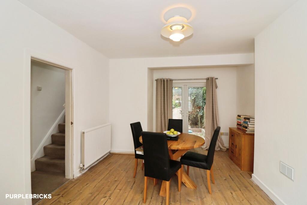 House in Chesterfield, Derbyshire - View 4