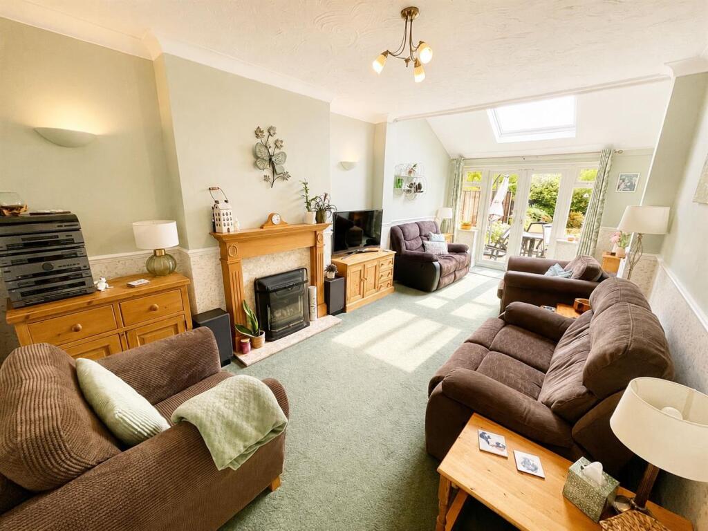 House in Peterborough - View 4