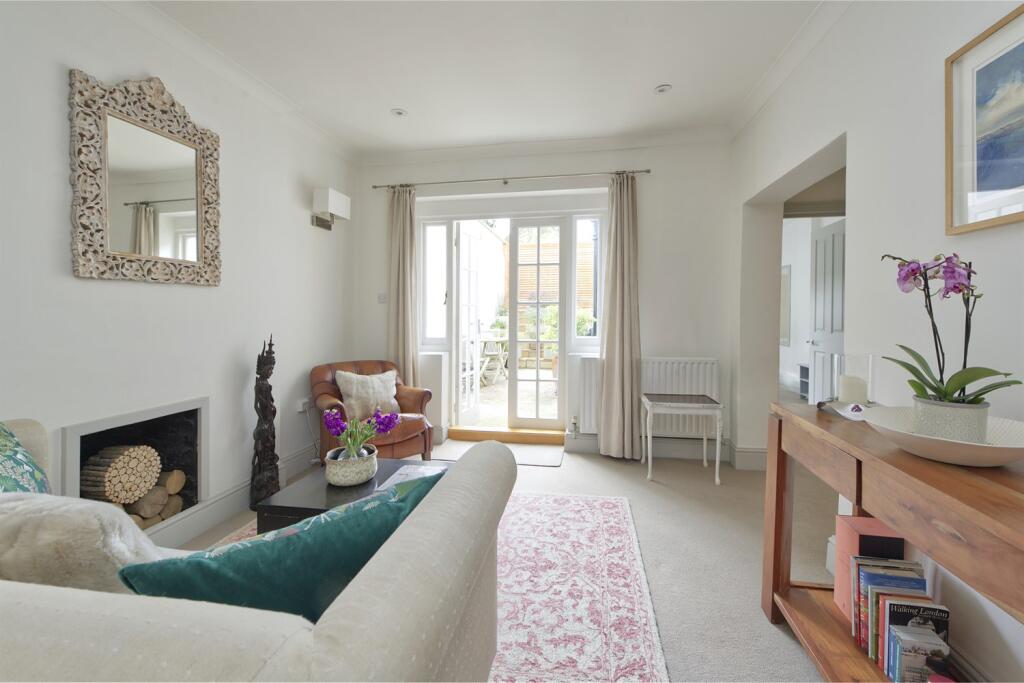 Main image of property: Norland Square, London, W11