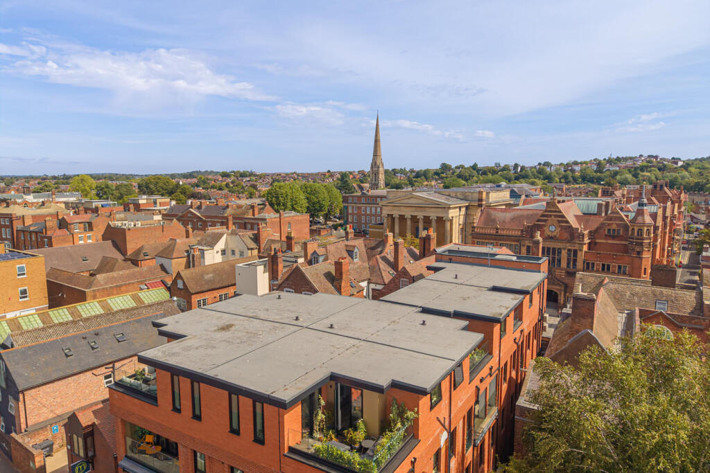 Apartment in Worcester, Worcestershire - View 2