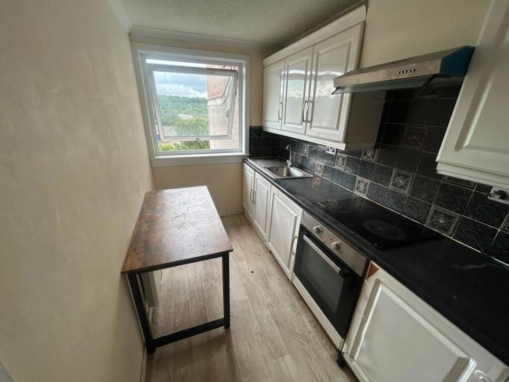 Apartment in Cumbernauld, North Lanarkshire - View 2