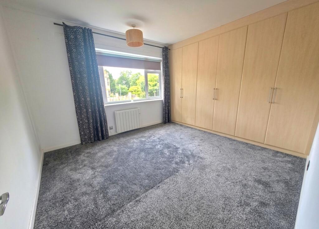 Apartment in Warwick - More