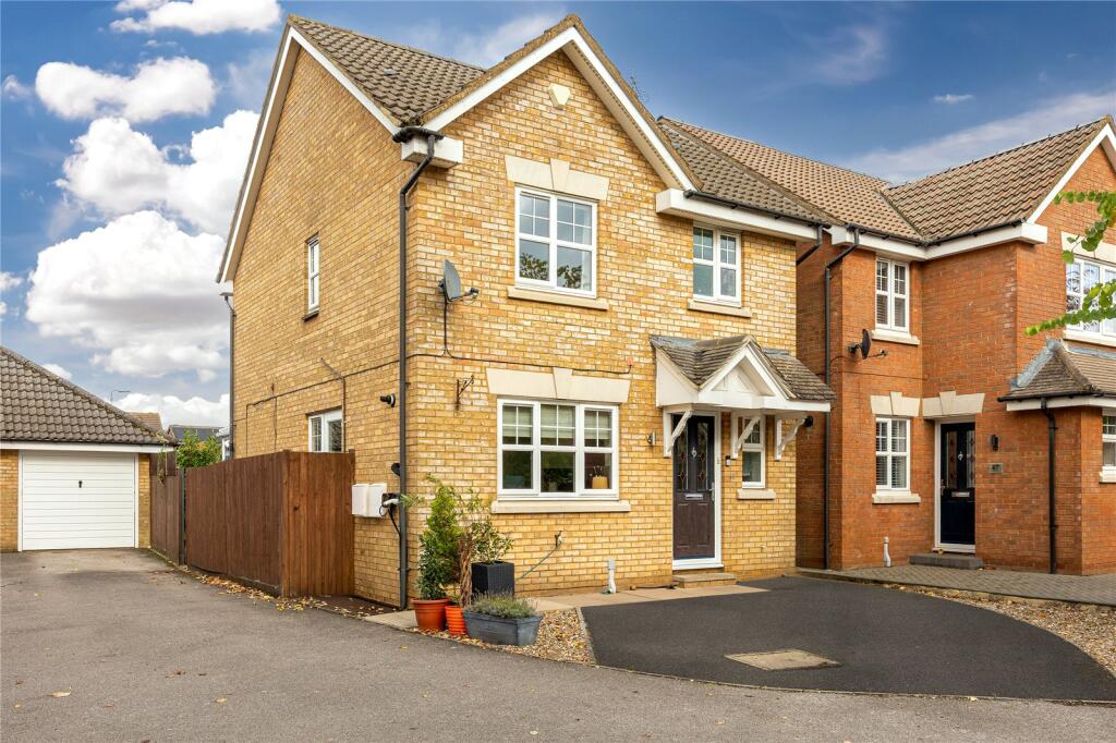 Main image of property: Randall Drive, Toddington, Bedfordshire, LU5