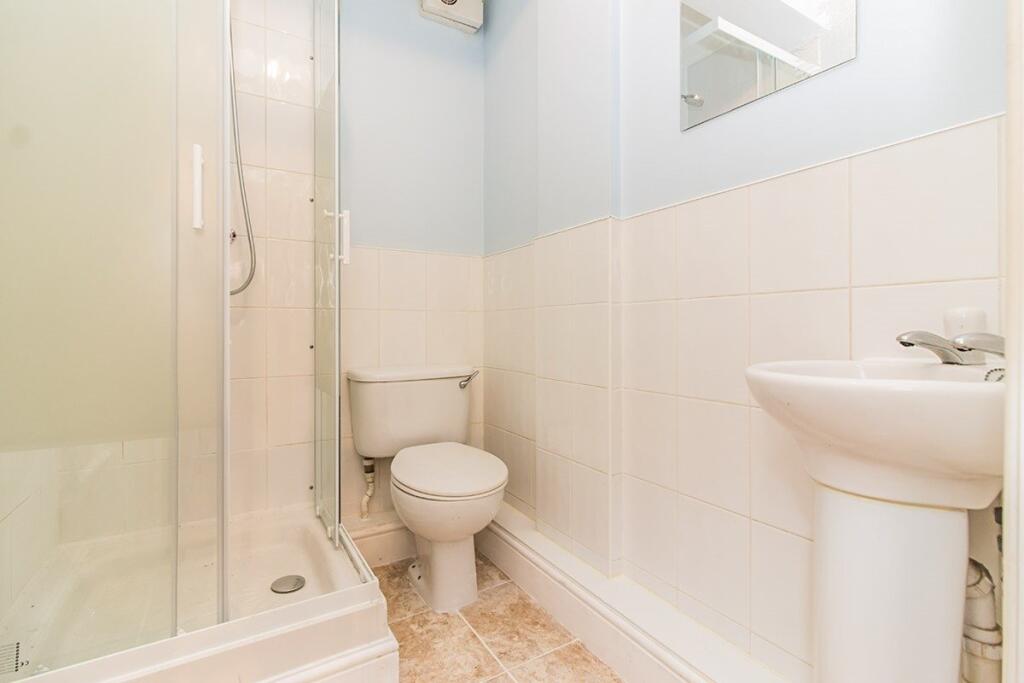Apartment in Manchester - More