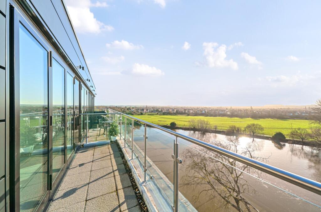 Apartment in Nottingham, Yacht Club Place, Sneinton - View 3