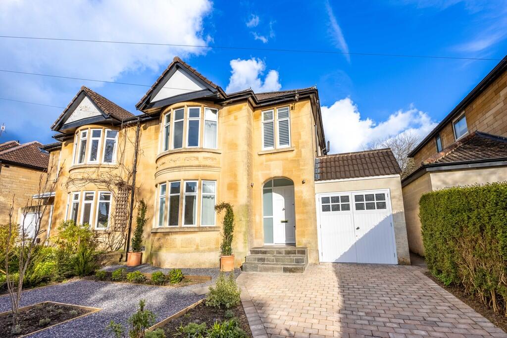 Main image of property: The Tyning, Bath