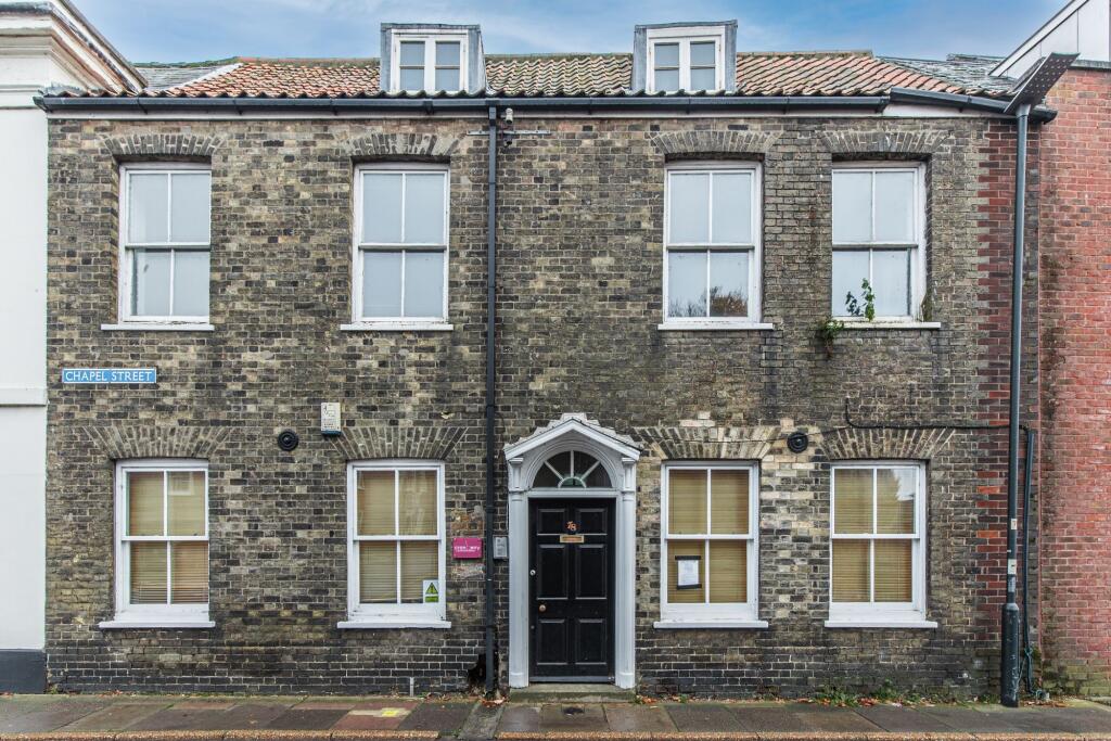 3-bed terraced on Grade II Listed Georgian Property in King's Lynn, £240,000