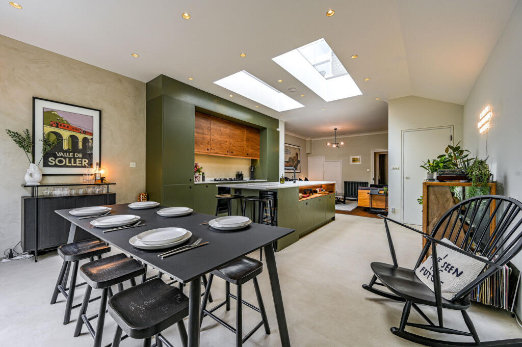 Main image of property: Palace Road, Bromley, BR1