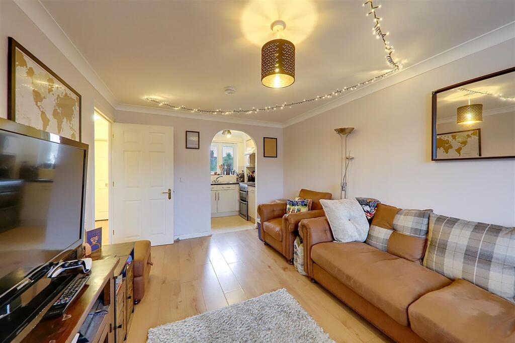 Apartment in Brighton - View 5