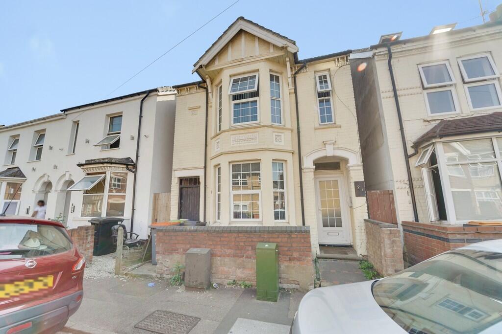 Victoria Road, Bedford photo 2