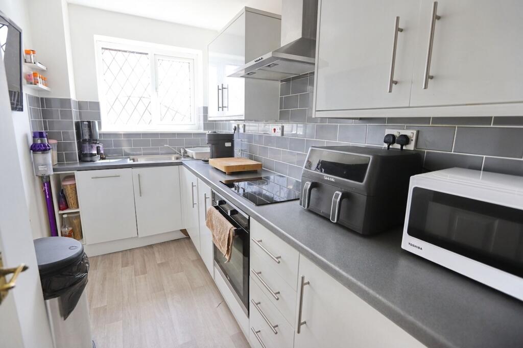 Apartment in Bury, Greater Manchester - View 5