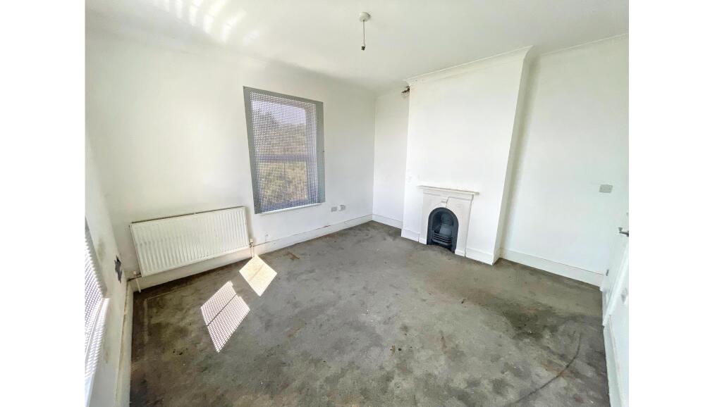 House in Ventnor, Lowtherville - More