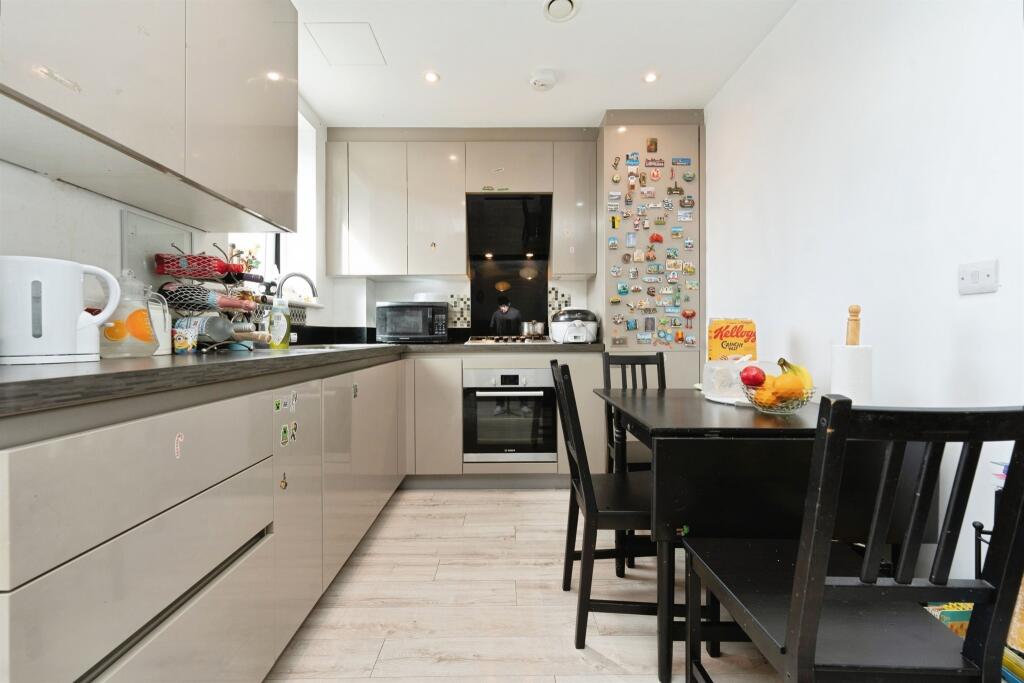 Main image of property: Leavesden Road, Watford