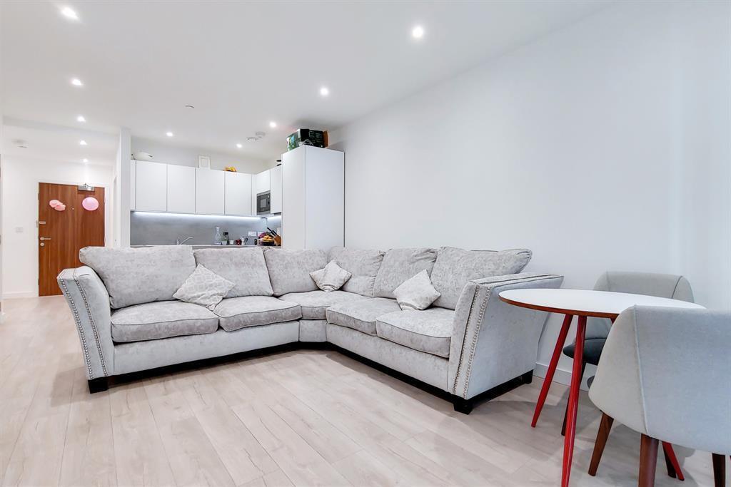 Apartment in Harrow - More