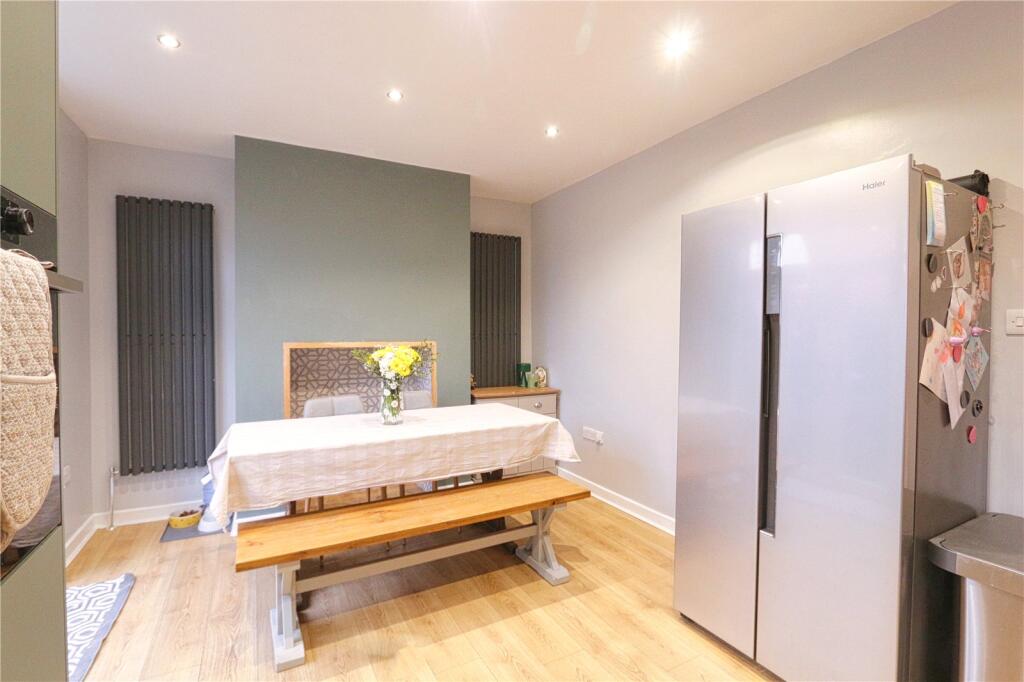 House in Tameside, Crown Point, Kingston - View 4