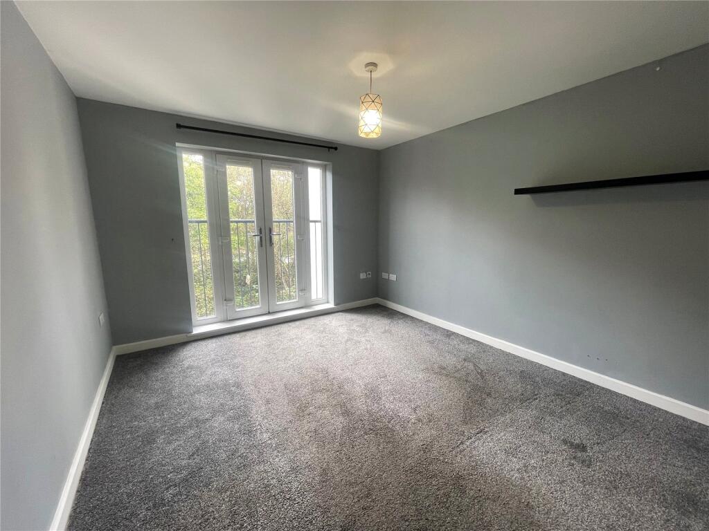 Apartment in Walsall, West Midlands - View 2