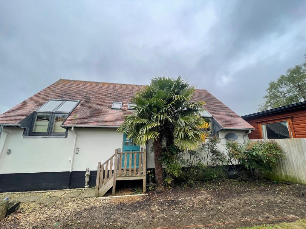 Main image of property: Coach House, Abingdon Road, Sutton Courtenay, Abingdon