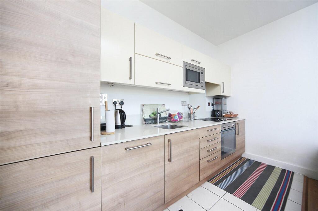 Apartment in London - View 4