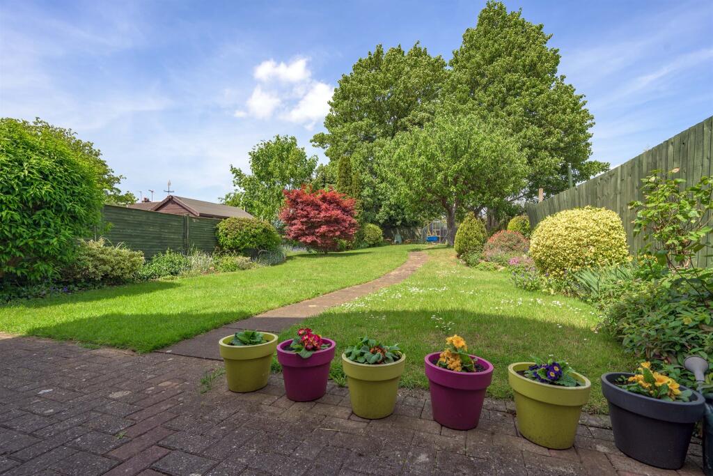 Upper Steeping, Desborough, Kettering - View 2