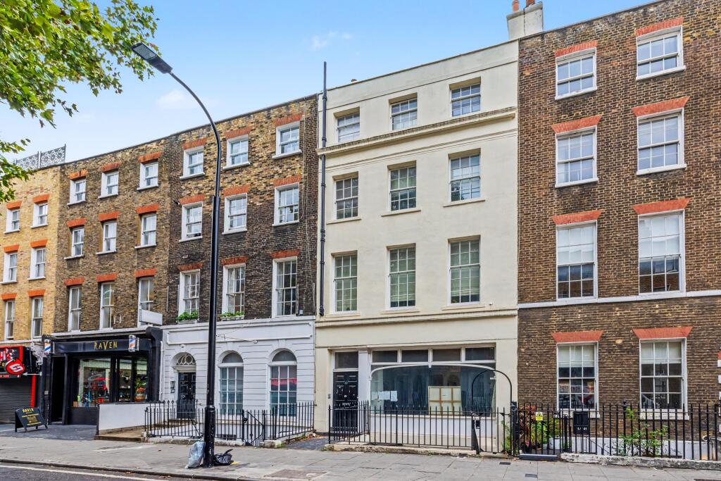 House in London - View 4