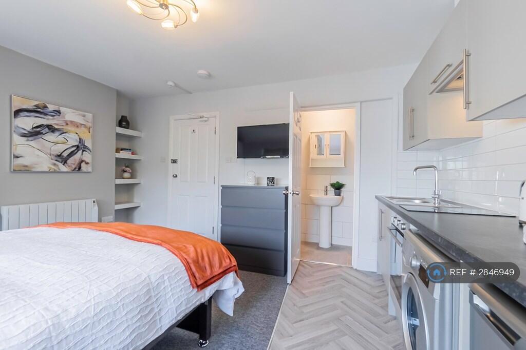 Main image of property: London Road, Reading, RG1