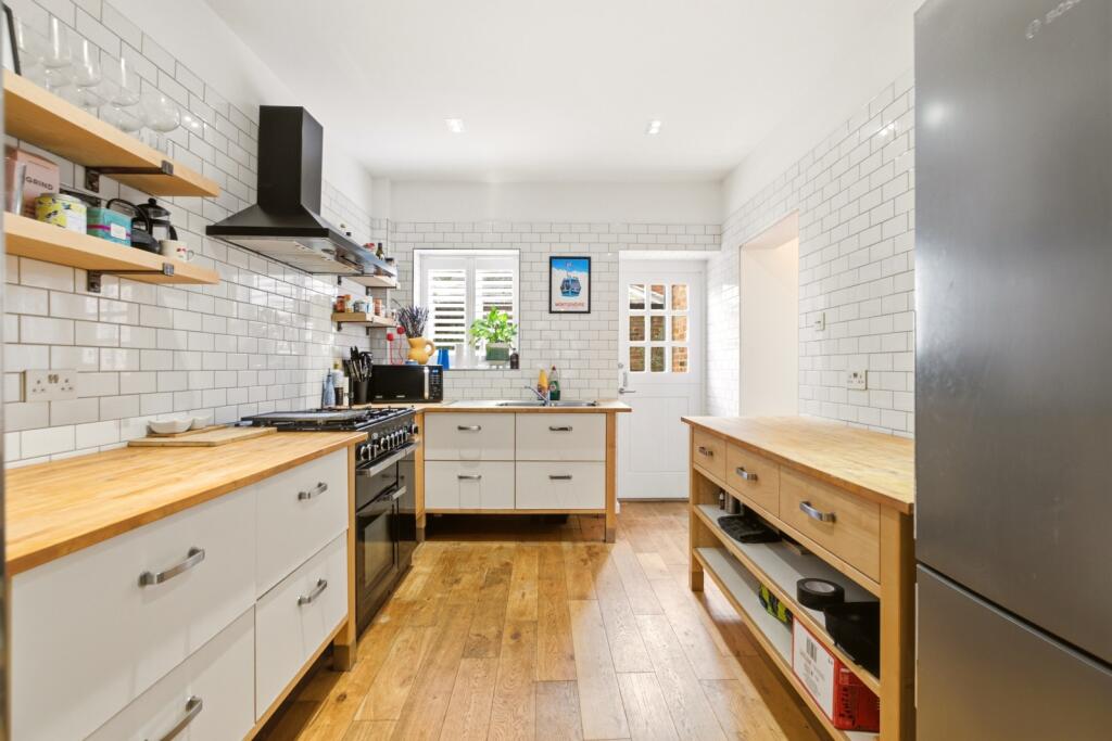 Apartment in Harpenden, Southdown - View 4