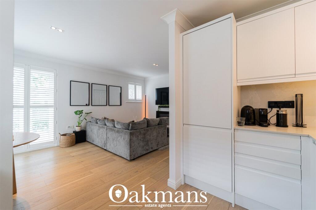 Apartment in Coventry - More