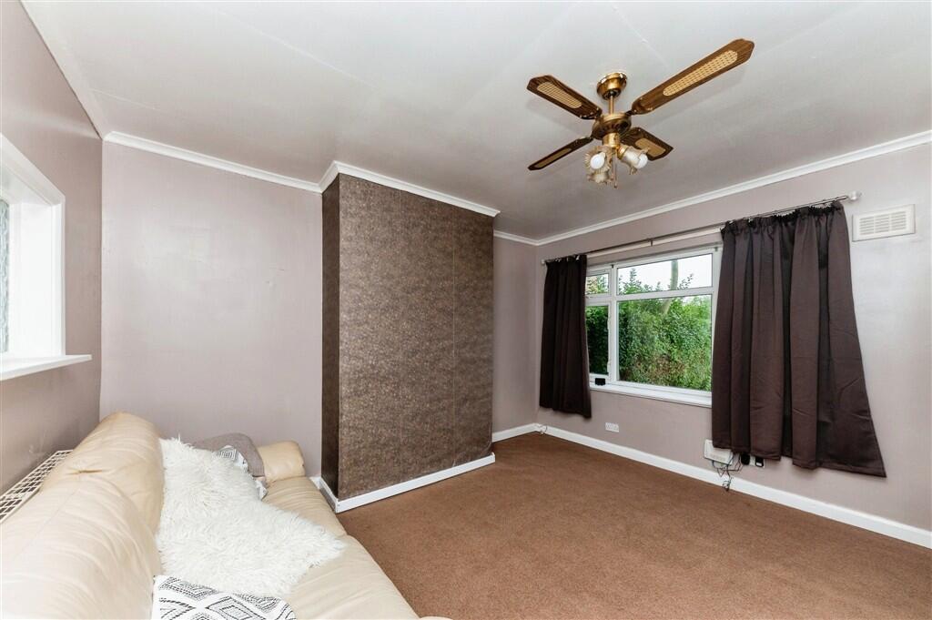 House in Hull - View 5