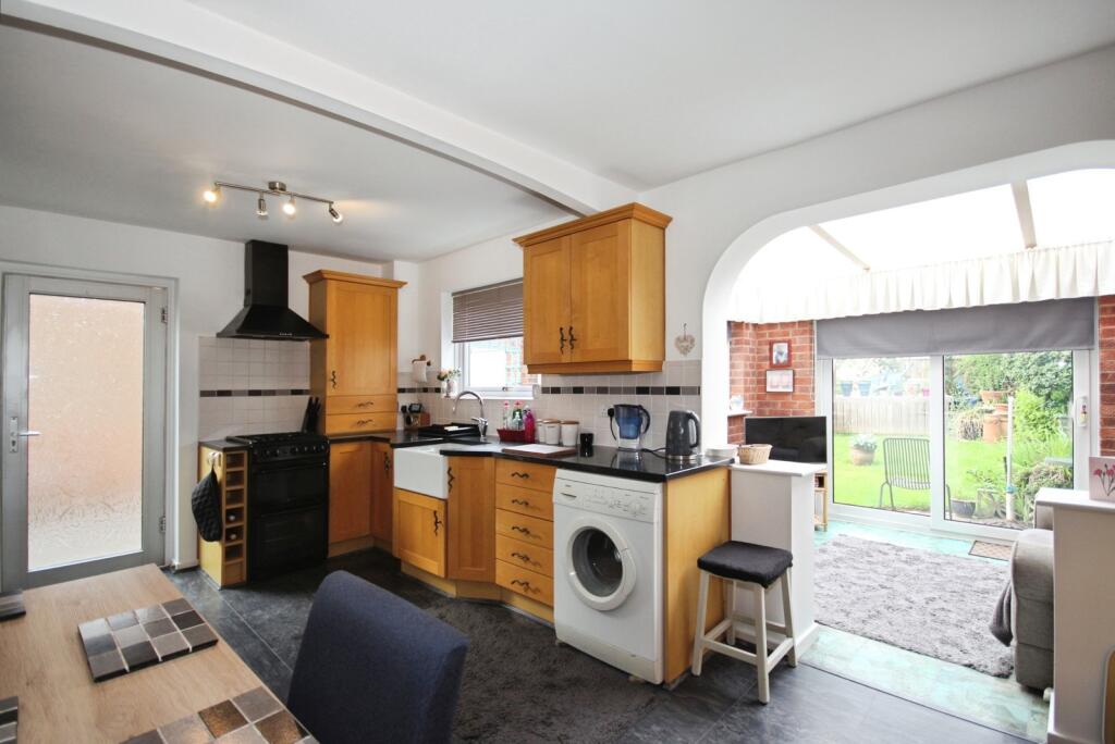 Seymour Close, Hampton Magna, Warwick, Warwickshire, CV35 photo 4