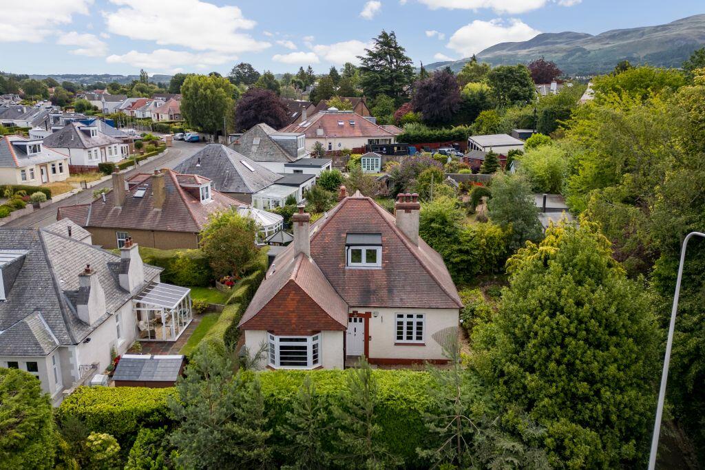 Main image of property: 405 Lanark Road, Colinton, Edinburgh, EH13 0NH