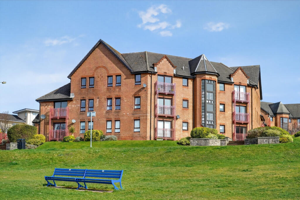 Main image of property: 9 Curlinghall, Largs, KA30 8LA