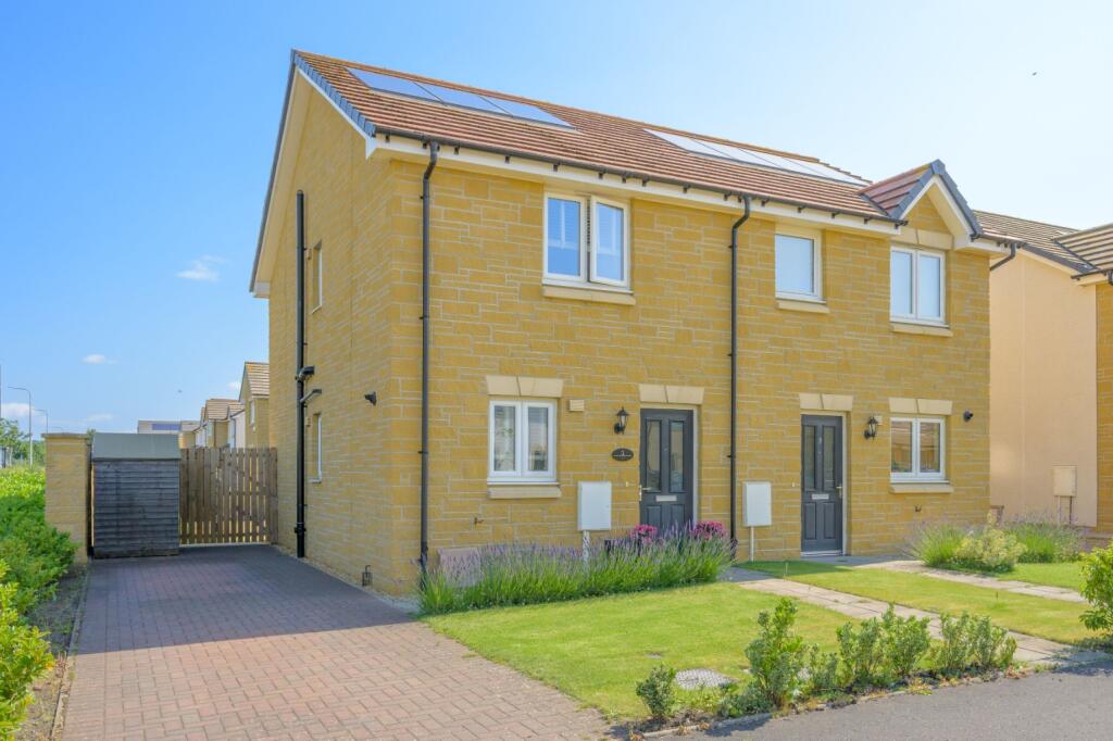 Main image of property: Curlew Way, Inverkeithing, KY11
