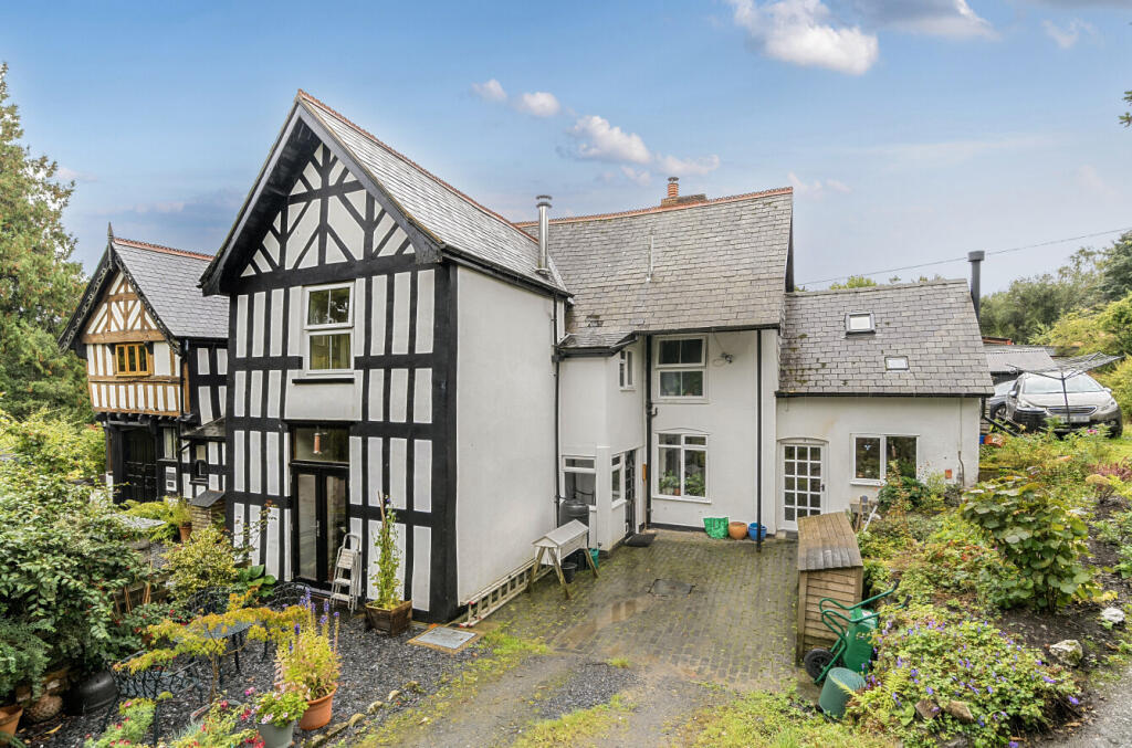 Main image of property: Penrhallt Hall, Llanidloes, Powys, SY18