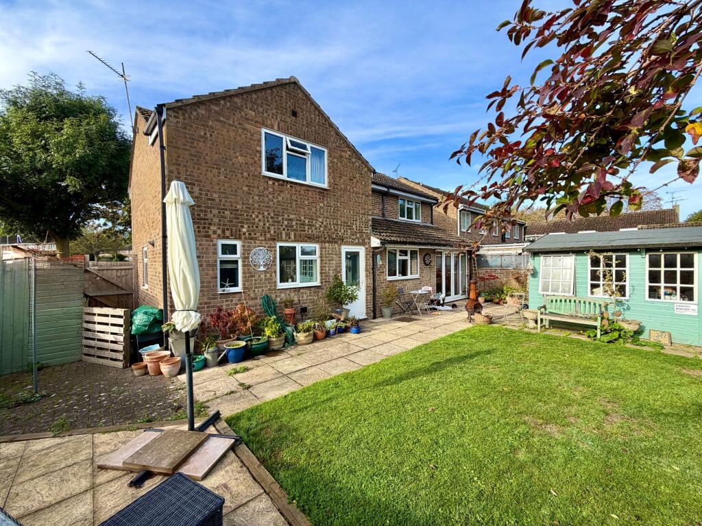 House in Highworth, Westrop, Swindon - View 3