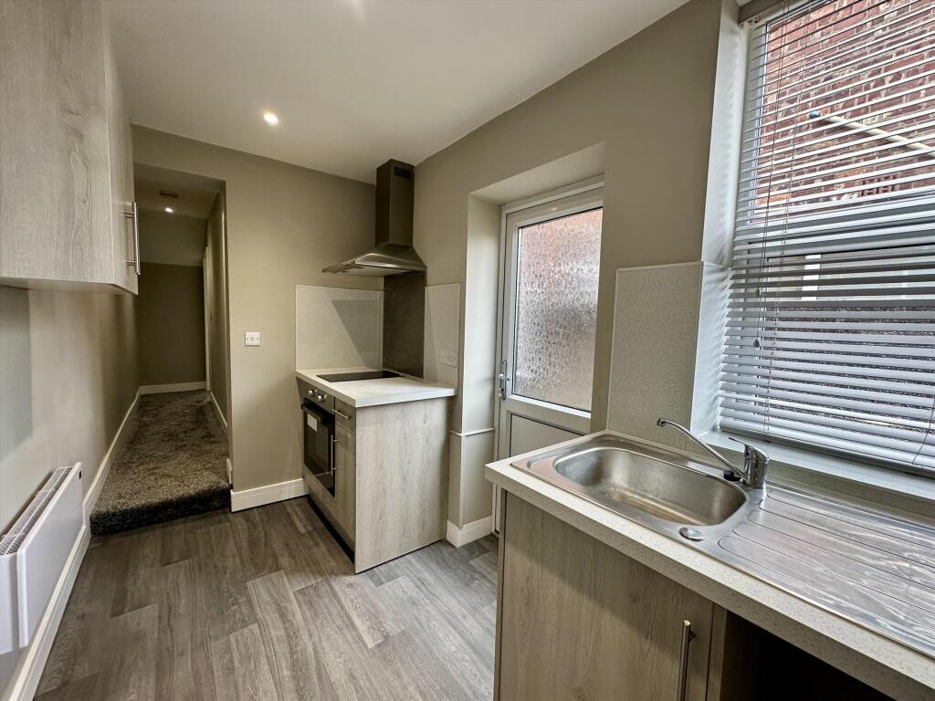Apartment in Lancaster - More