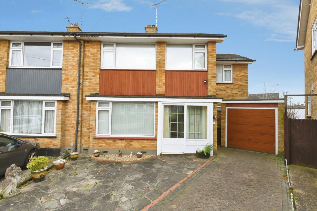 Main image of property: Chalfont Close, Leigh-on-Sea, Essex, SS9