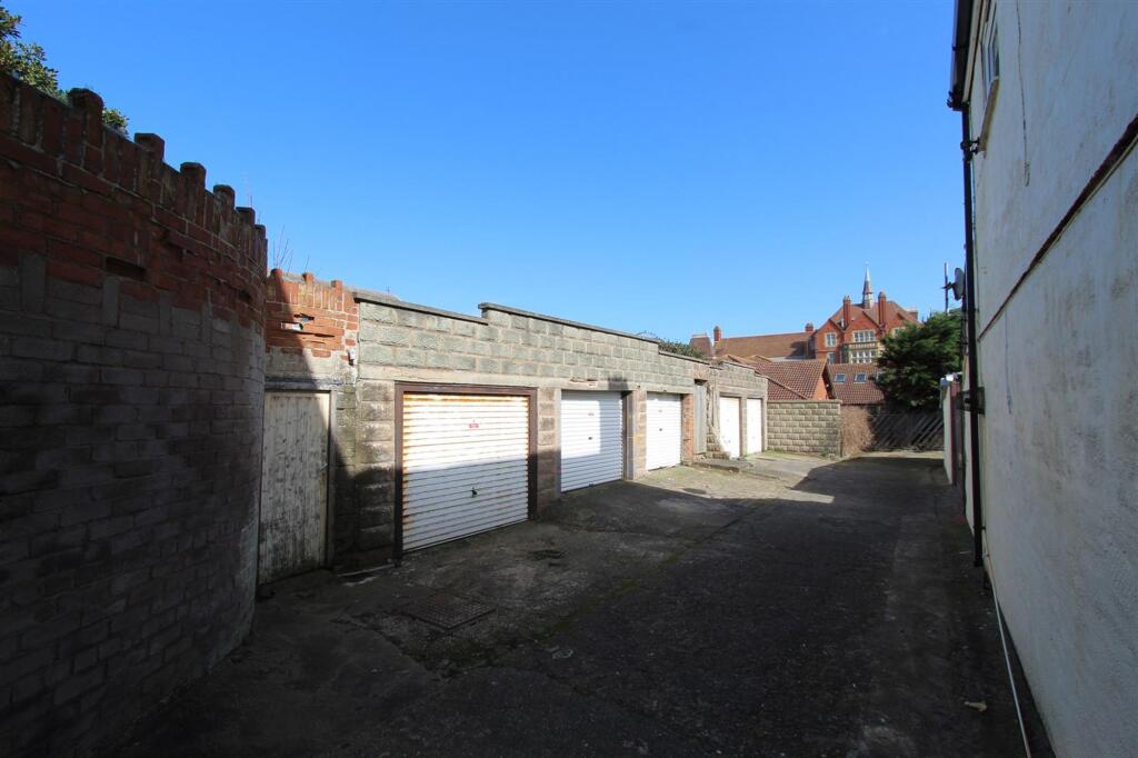 East Parade, Rhyl, LL18 photo 2