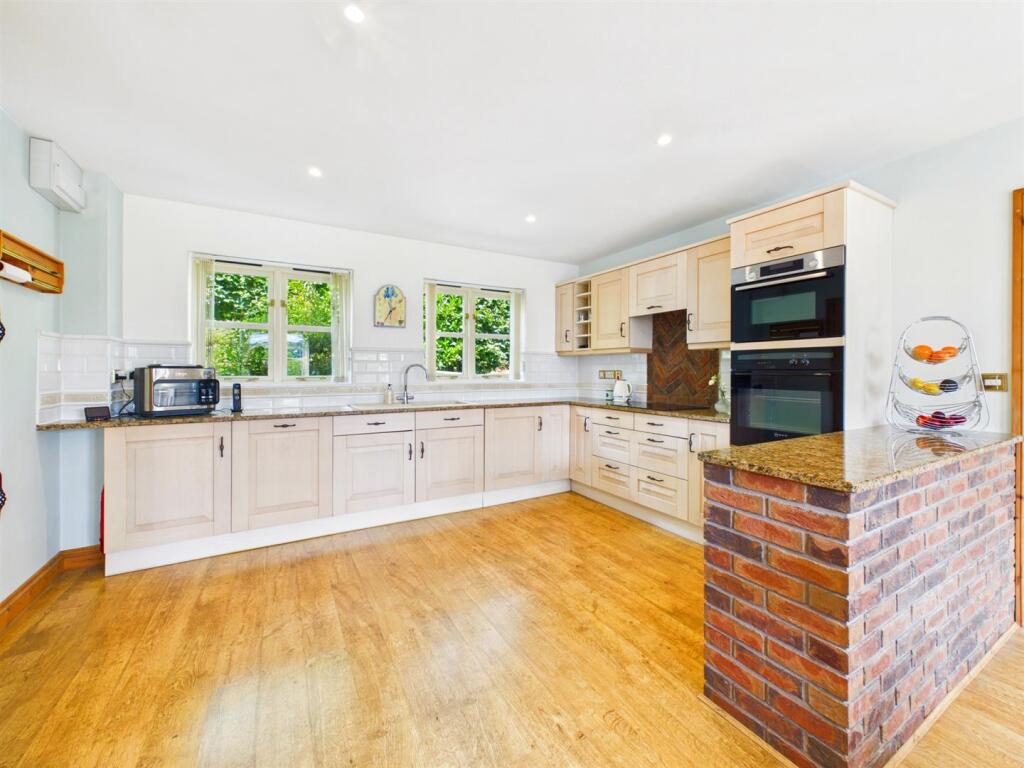 House in Shrewsbury - View 4