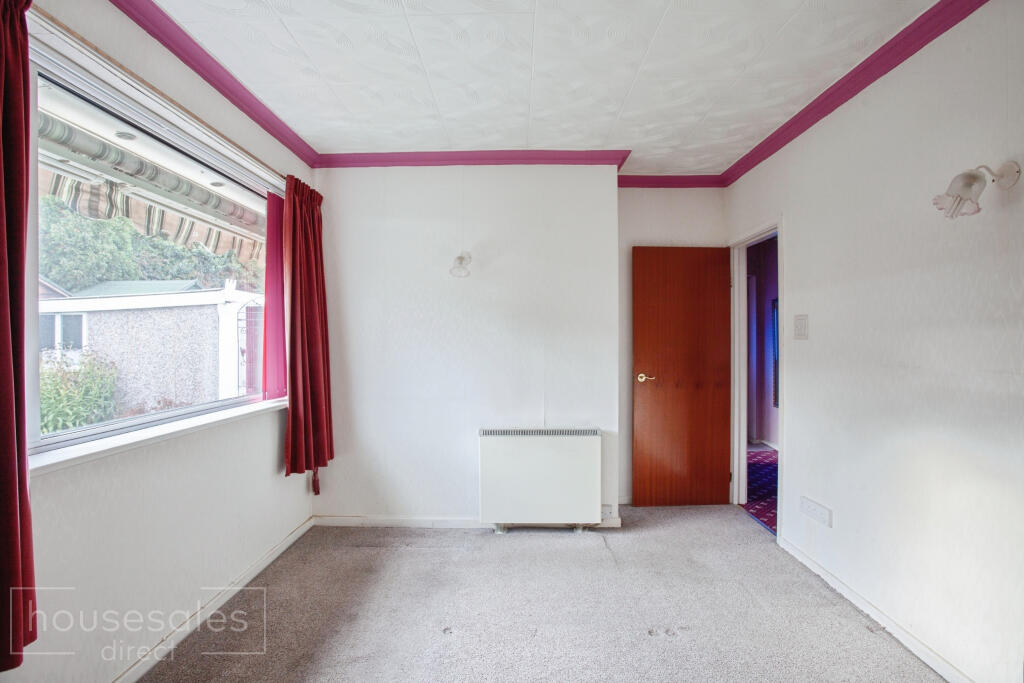 House in Rotherham, Brinsworth - More
