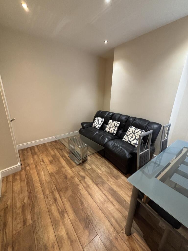 House in Manchester, Moss Side - More