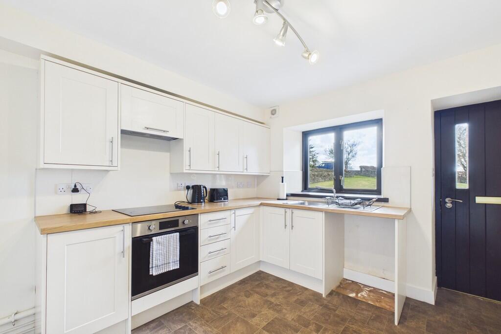 House in Kendal, Westmorland and Furness - View 2