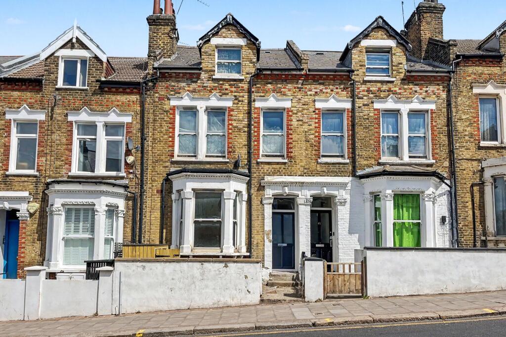Main image of property: 89a Plough Road, Battersea, London SW11 2BJ