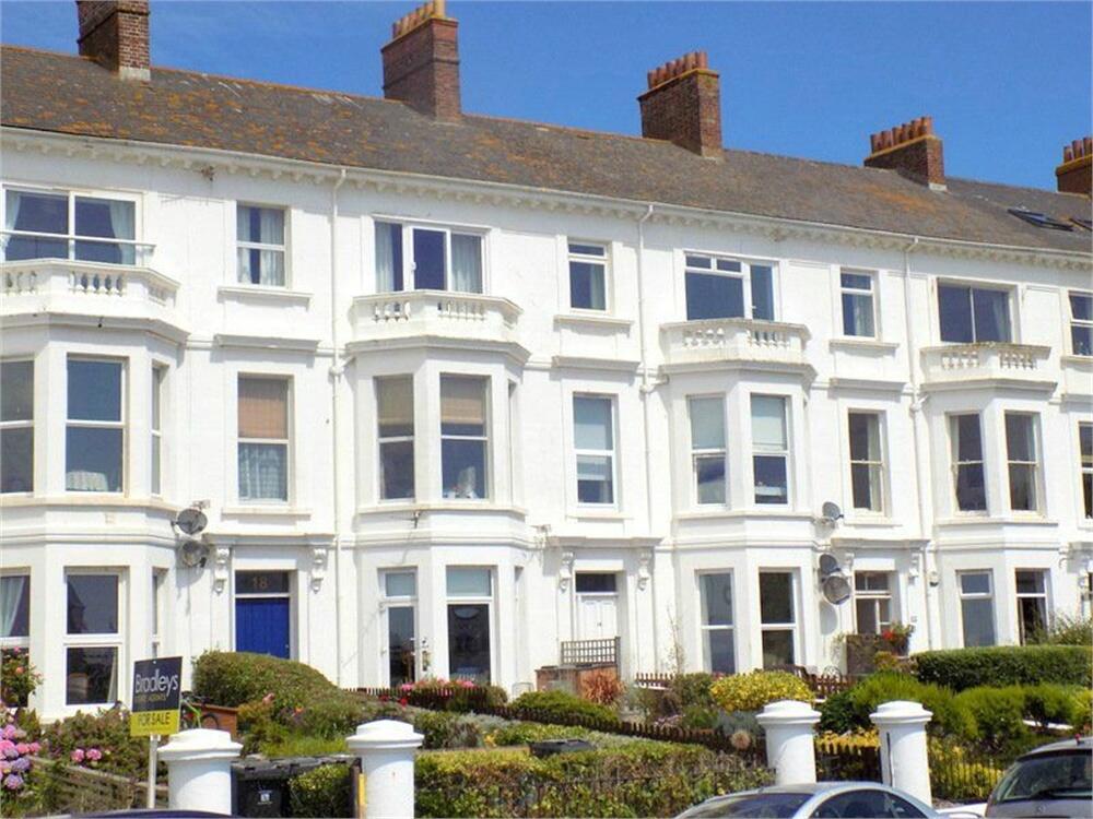 Main image of property: 20 Alexandra Terrace, Exmouth, EX8
