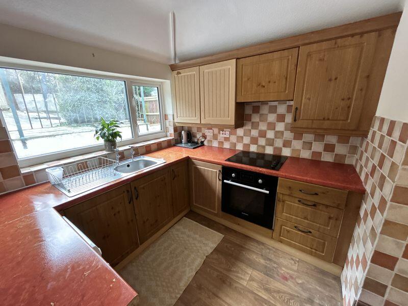 Tan Yr Allt Avenue, Mochdre photo 4