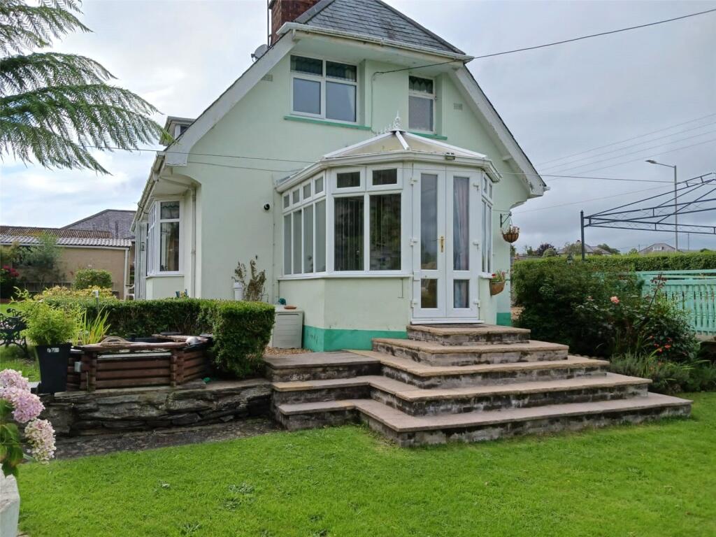 House in Llandudno, Penrhyndeudraeth - More