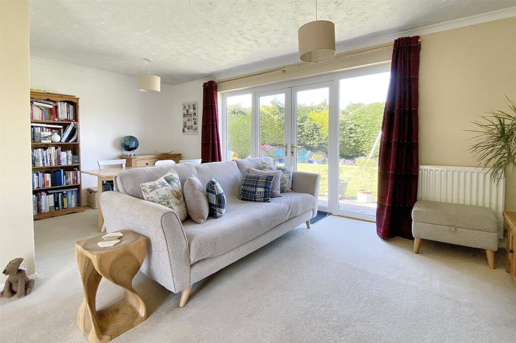 Coburg Close, West Buckland, Wellington, Somerset, TA21 photo 2