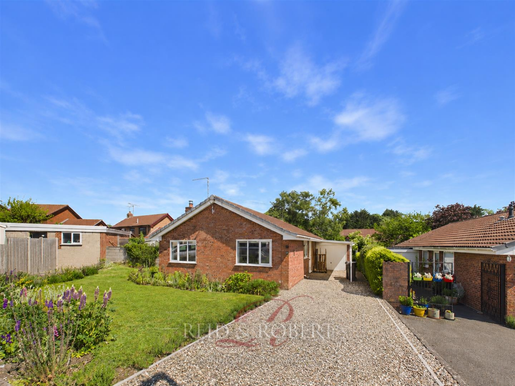 Main image of property: Llys Yr Awel, Mold