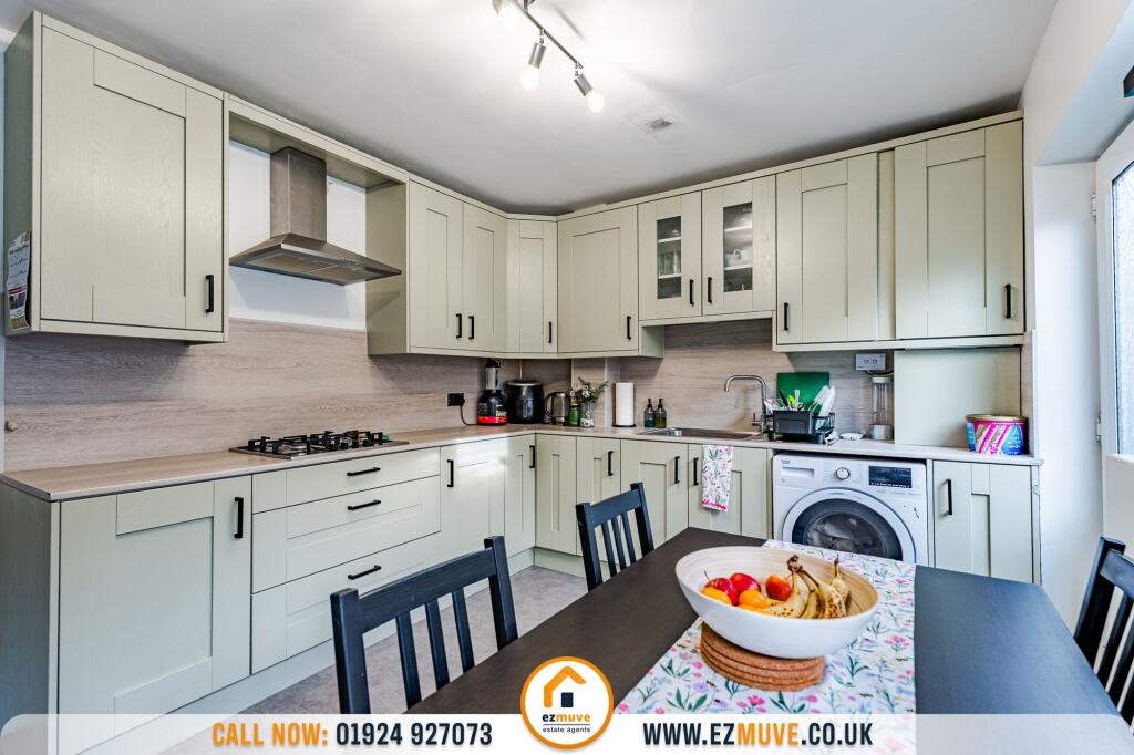 Main image of property: Mill Lane, Batley, WF17